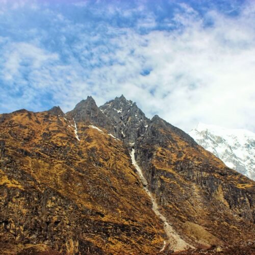 mountains-6263195_1920